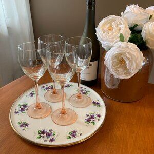 Set of 4 pink stemmed French wine glasses
